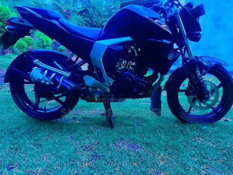 Yamaha FZs V2 2016