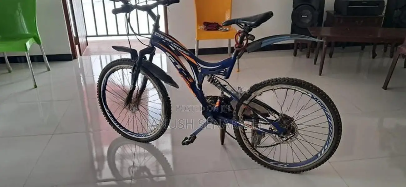Tomahawk GT3 Bicycle