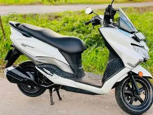 Suzuki Burgman 2020