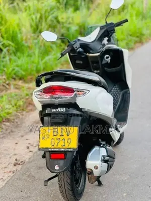 Suzuki Burgman 2020