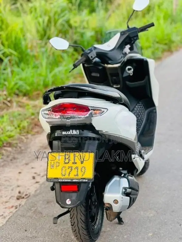 Suzuki Burgman 2020