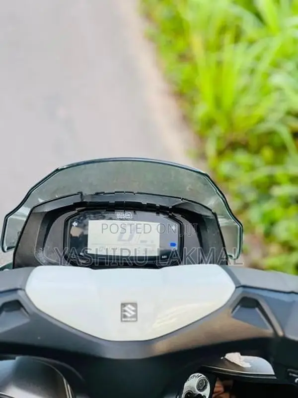 Suzuki Burgman 2020