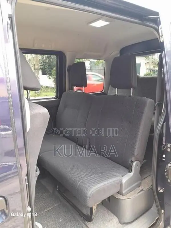 Daihatsu Hijet 2016