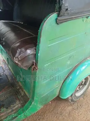 Bajaj RE 1994