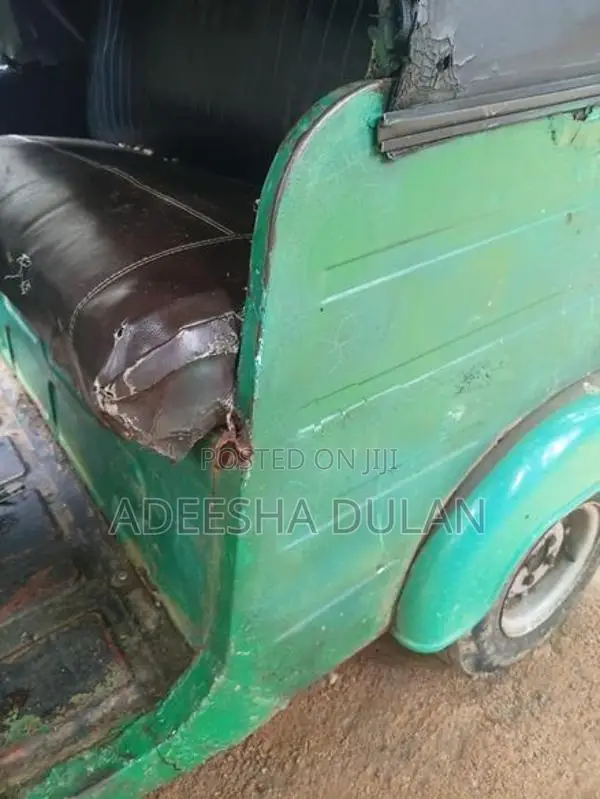 Bajaj RE 1994