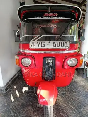 Bajaj RE 2010