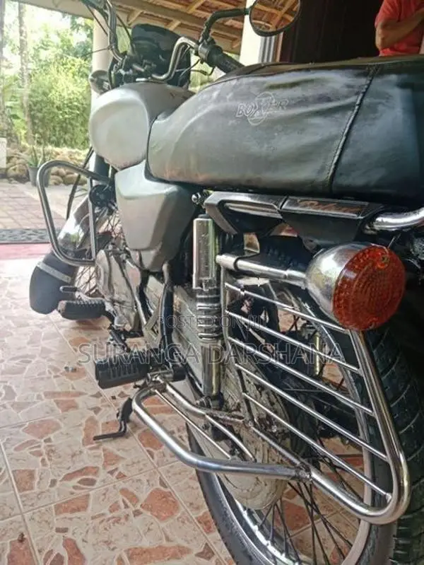 Bajaj Boxer 2004