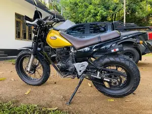 Yamaha TW 200 hub 2013
