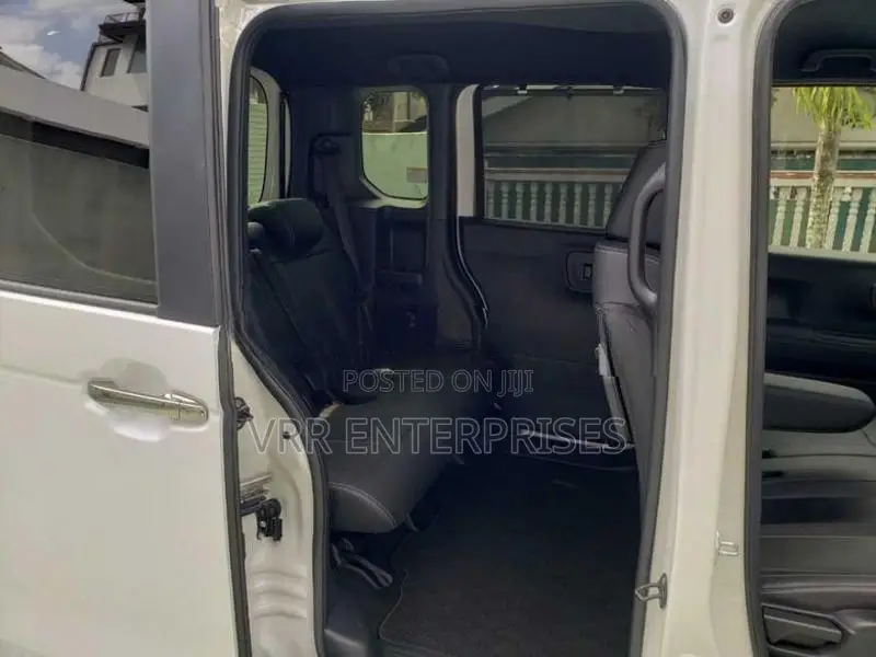 Honda N-Box 2024