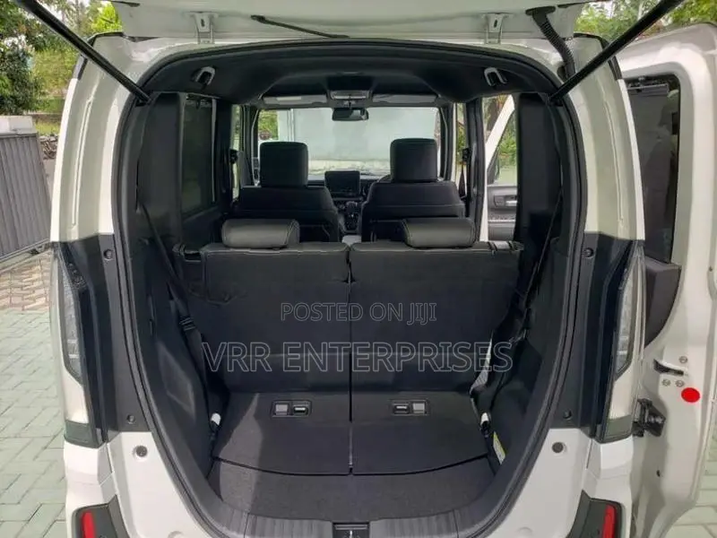 Honda N-Box 2024