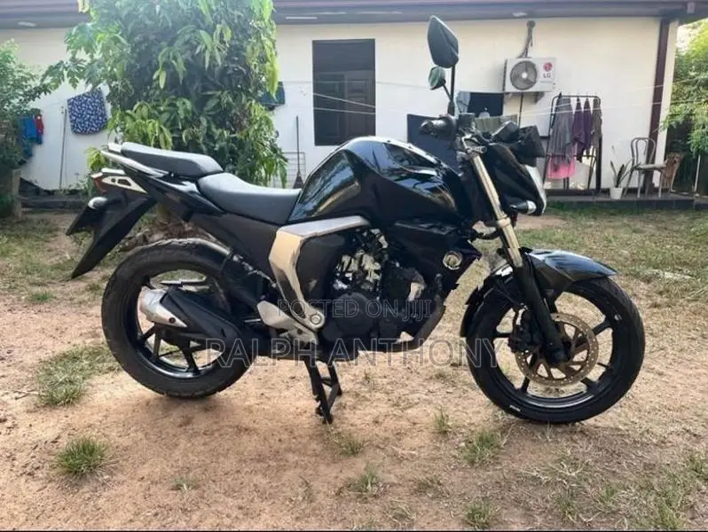 Yamaha FZ 2018