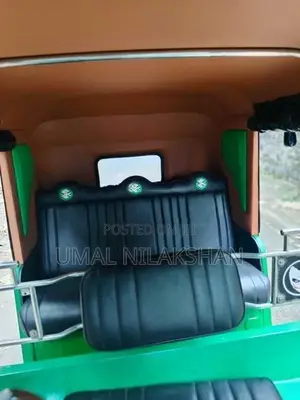 Bajaj RE 2011