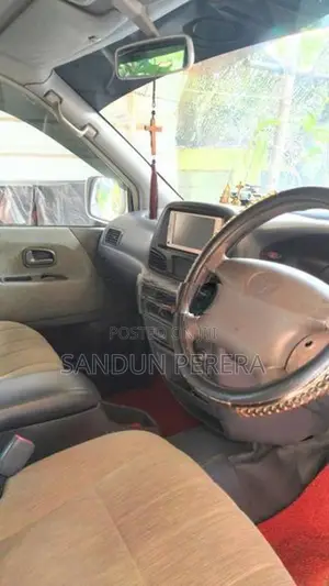 Toyota Noah 2002