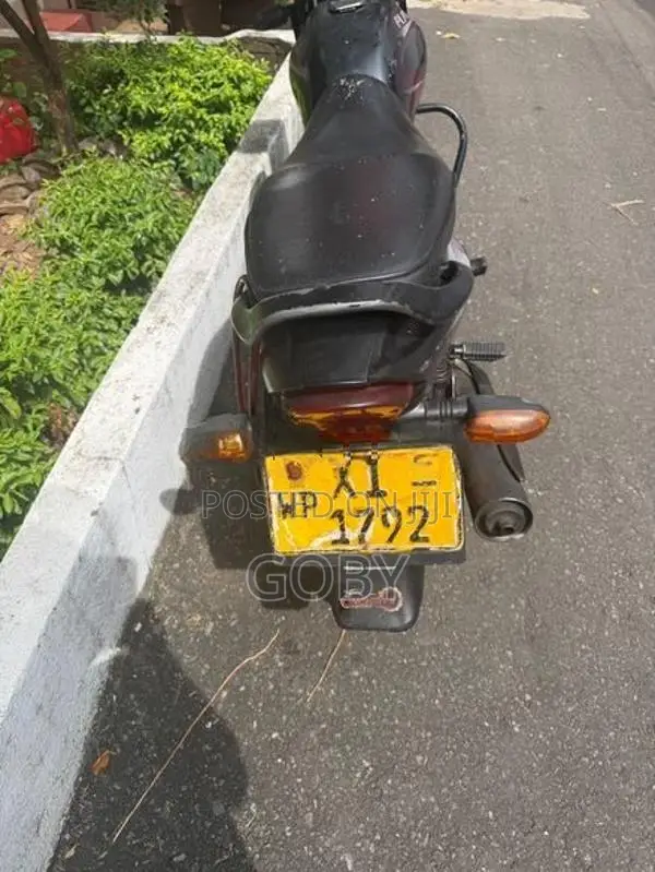 Bajaj Platina 100 2012