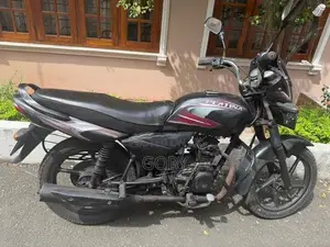 Bajaj Platina 100 2012