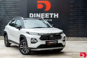 Toyota Taisor V - Black Top 2026