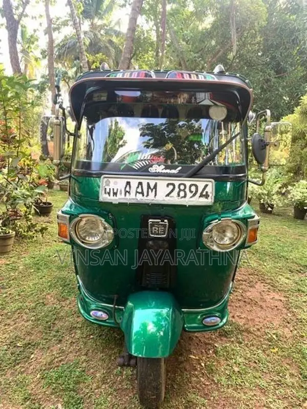 Bajaj RE 2013