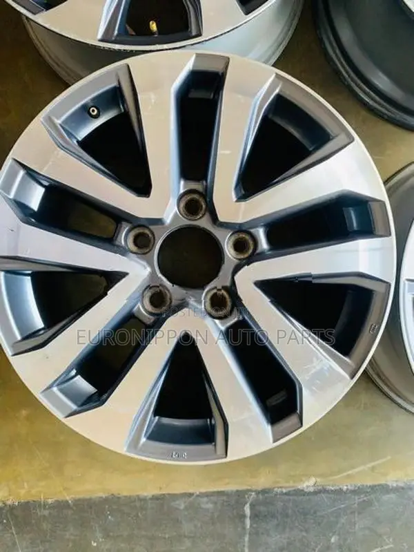 Toyota Land Cruiser Sahara Alloy wheel set (Japan)