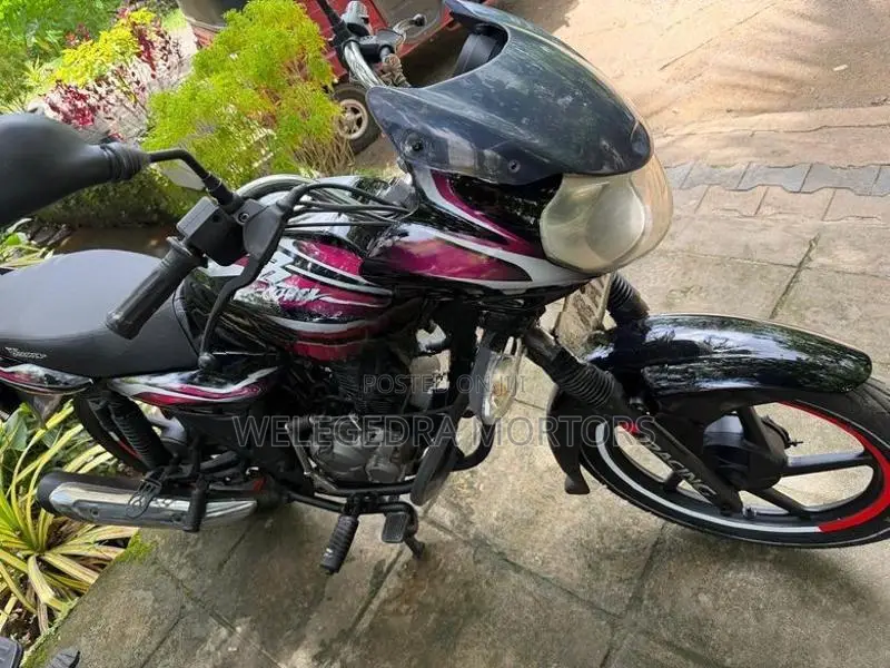Bajaj Discover 2013