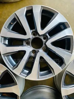 Toyota Land Cruiser Sahara Alloy wheel set (Japan)