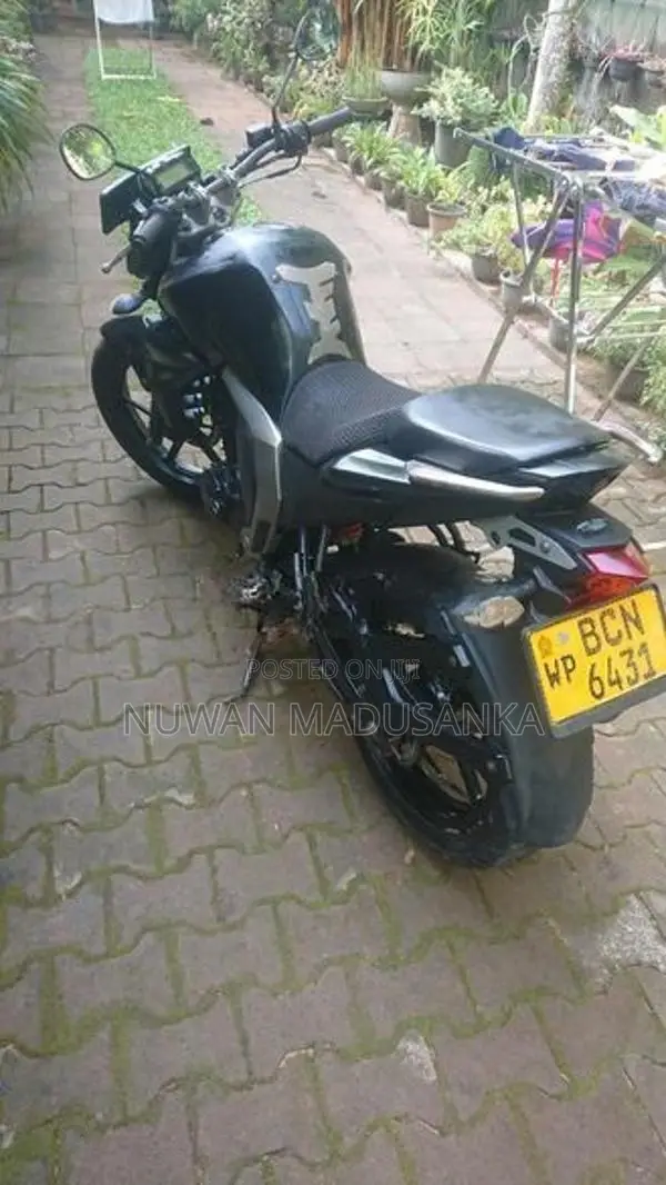 Yamaha FZs V2 2015