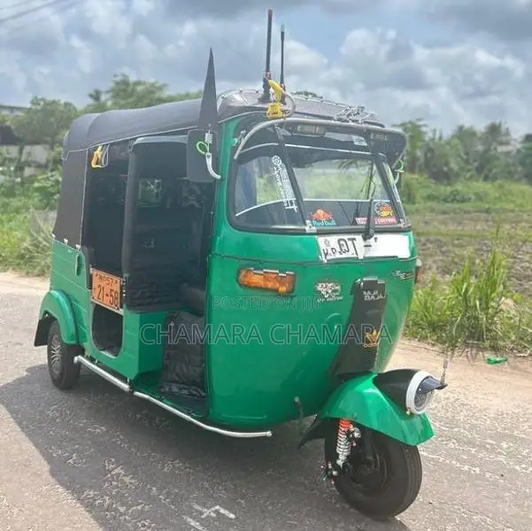Bajaj RE 2009