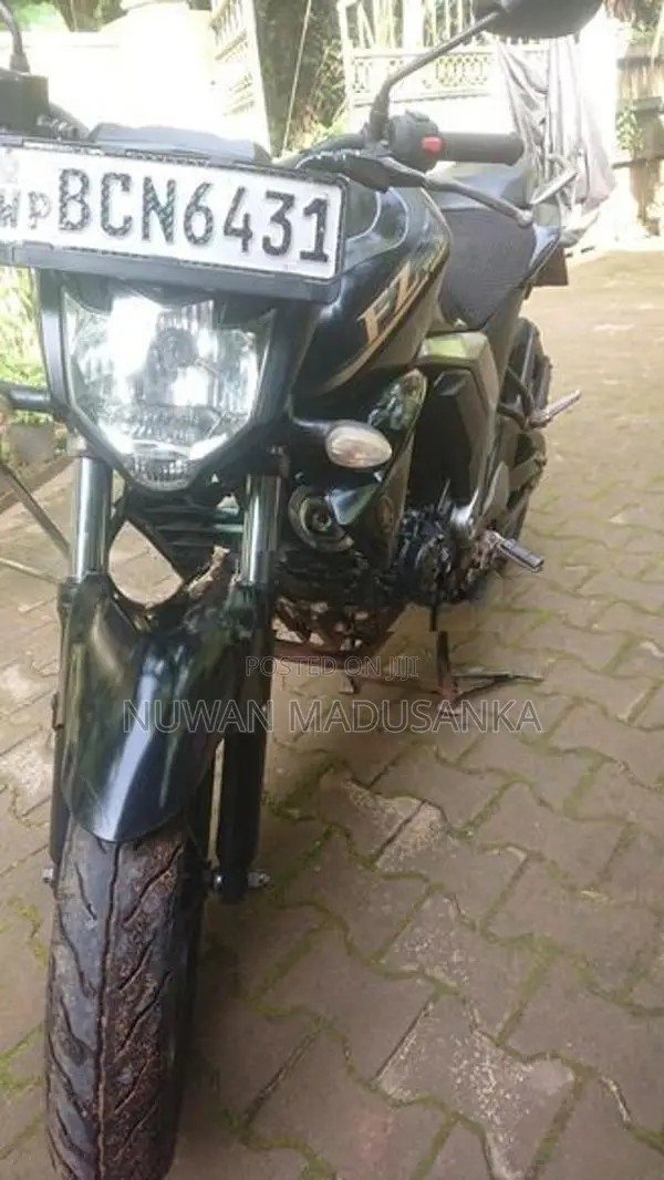 Yamaha FZs V2 2015