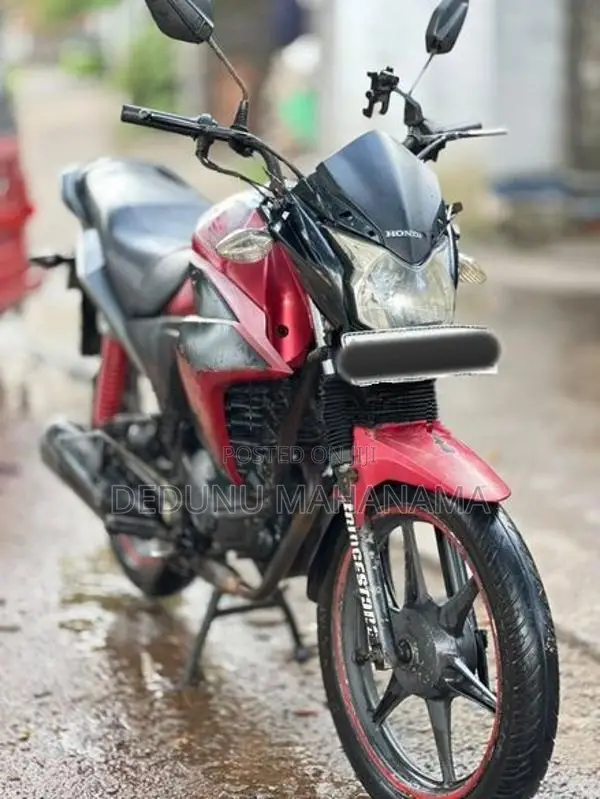 Honda Twister 2012