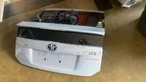 Toyota Prius ZVW30 Dicky Door
