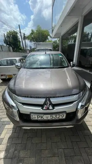 Mitsubishi L200 2020