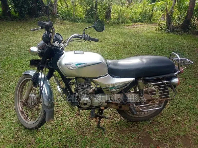 Bajaj Boxer 2002