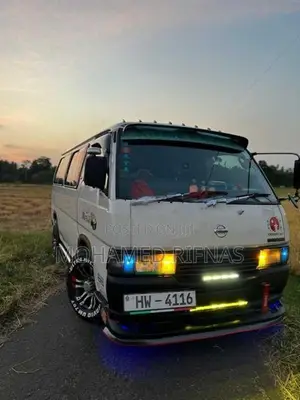 Nissan Caravan 2004