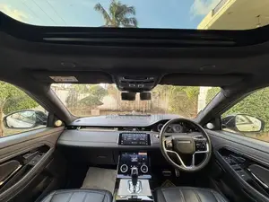 Land Rover Range Evoque P300 2023