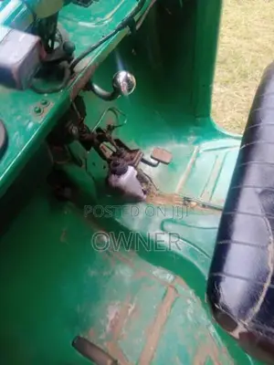 Bajaj RE 205 2003