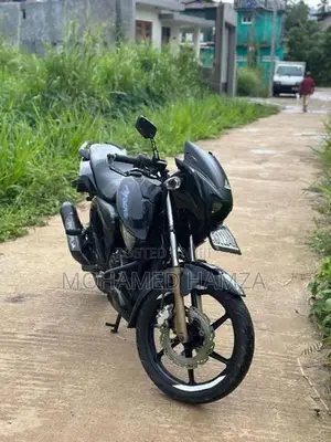 TVS Apache RTR 180 2016