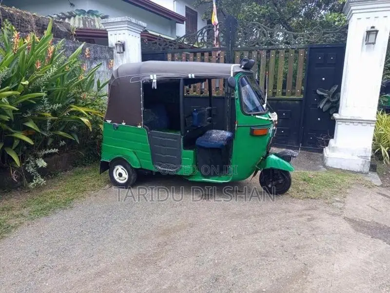 Bajaj RE 2 Stroke 2005