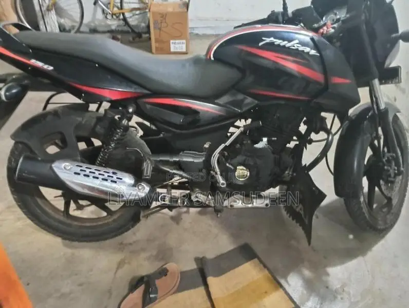 Bajaj Pulsar 150 2018