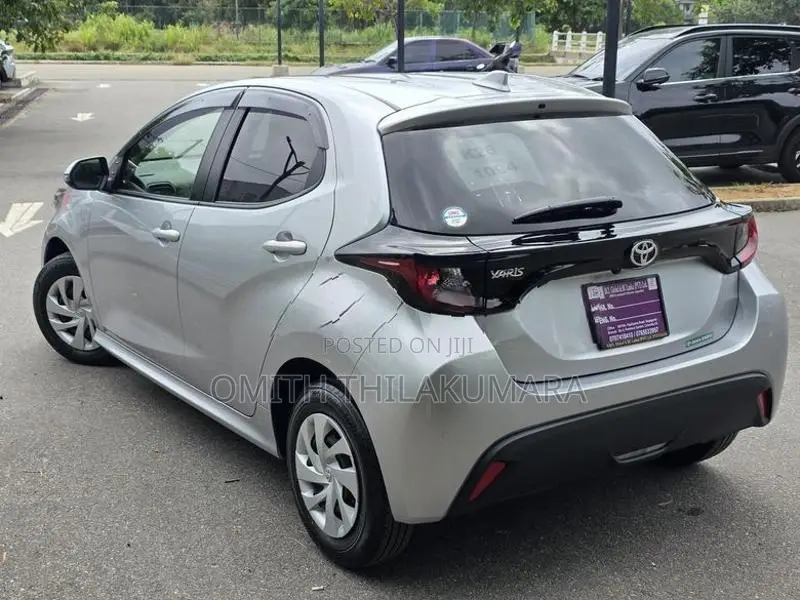 Toyota Yaris X Safety Spec 2025