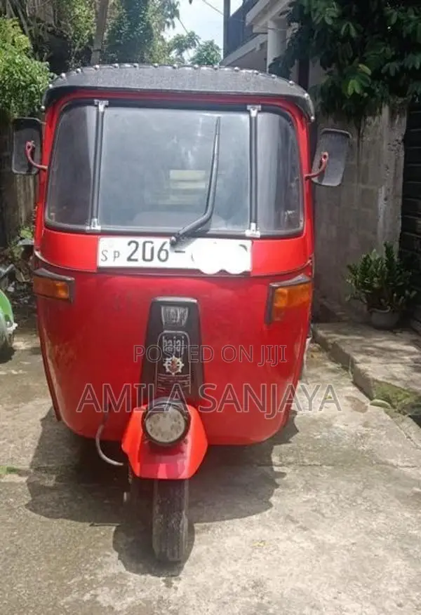 Bajaj RE 1999