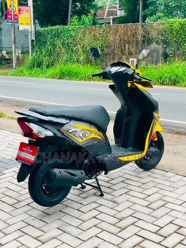 Honda Dio 2018