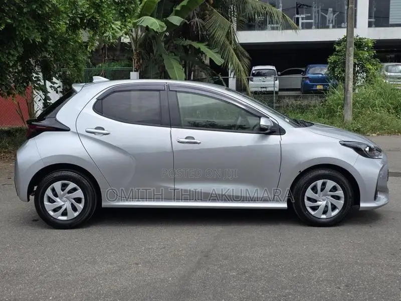 Toyota Yaris X Safety Spec 2025