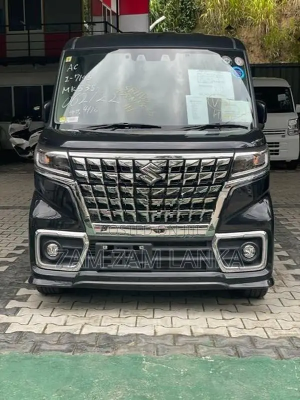 Suzuki Spacia 2023