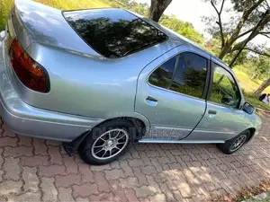 Nissan Sunny 1997