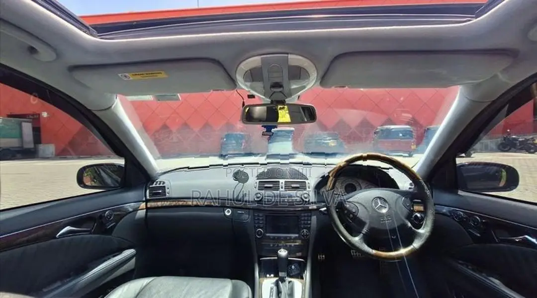 Mercedes Benz E350 2003