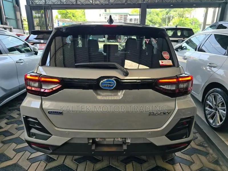 Daihatsu Rocky G Premium Hybrid 2026