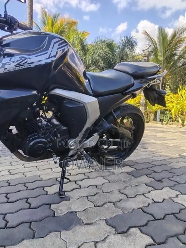 Yamaha FZs V2 2016