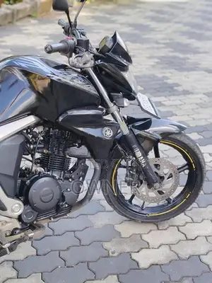 Yamaha FZs V2 2016