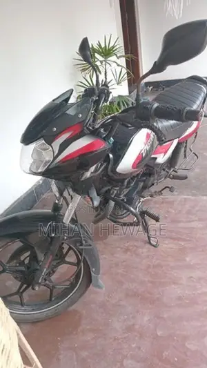 Bajaj Discover 125 2025