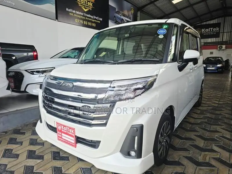 Toyota Roomy Custom G 2024