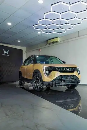 Mahindra XUV 3XO AX7L 2026